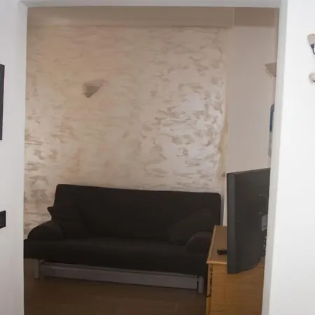 Brigitte's House דירה