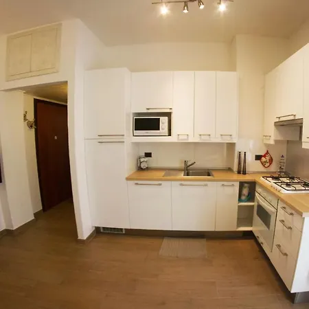 דירה Brigitte's House